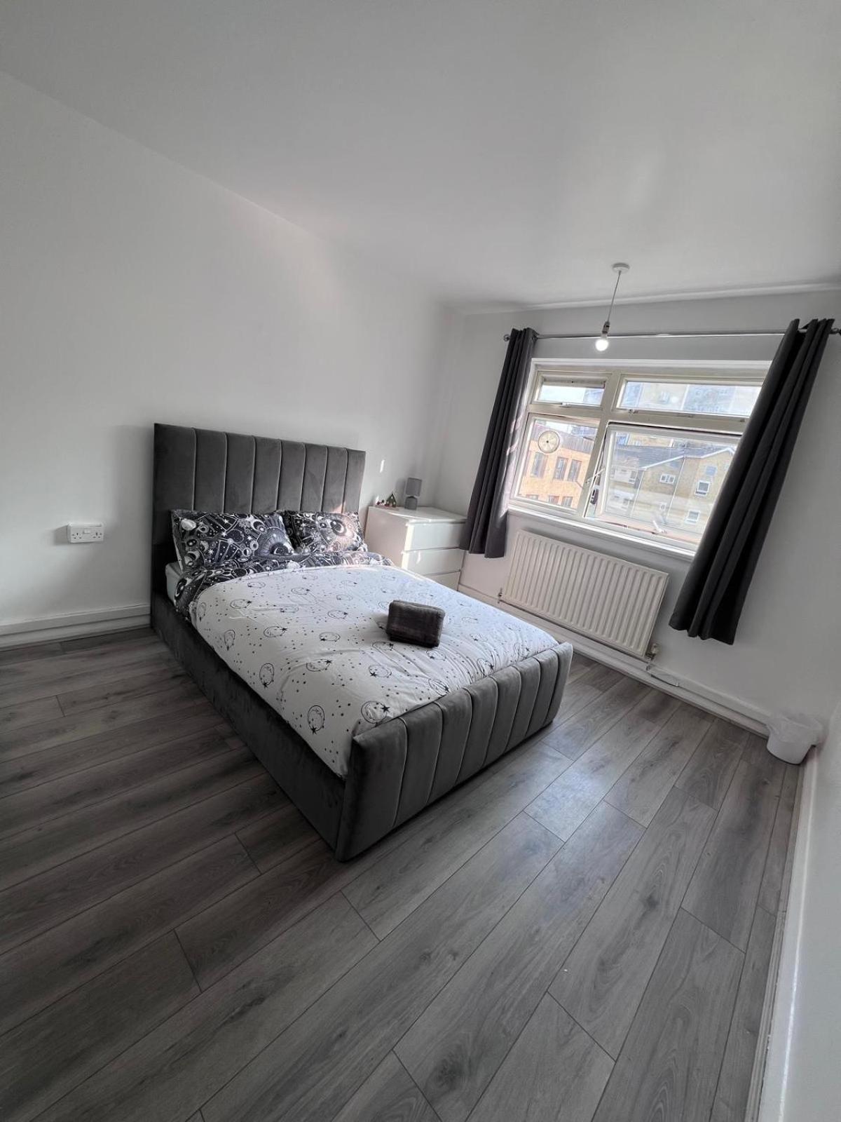 Modern Room In A 4 Bedroom Flat In London, Shared Bathroom! المظهر الخارجي الصورة